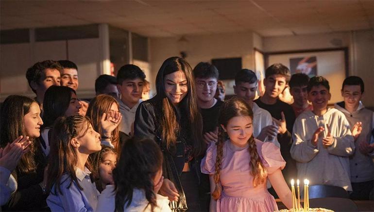 Eşref Rüya reytingin zirvesinde