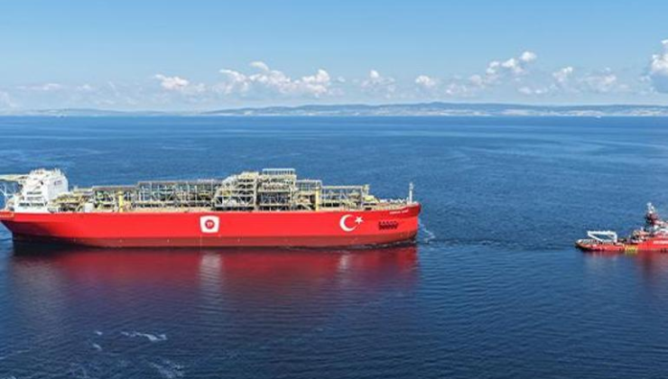 Fethin 572. yılında bir ilk: Türkiye'nin ilk yüzer gaz üretim platformu Osman Gazi, Boğaz'dan geçecek