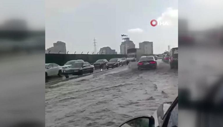 İstanbul'da sağanak etkili oldu