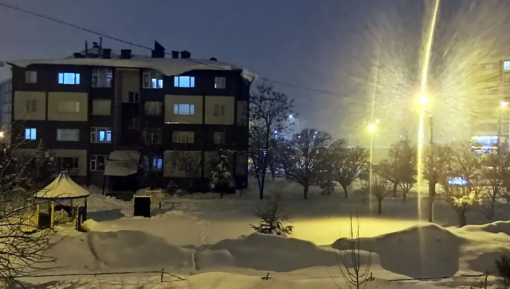 Bitlis'te eğitime kar tatili