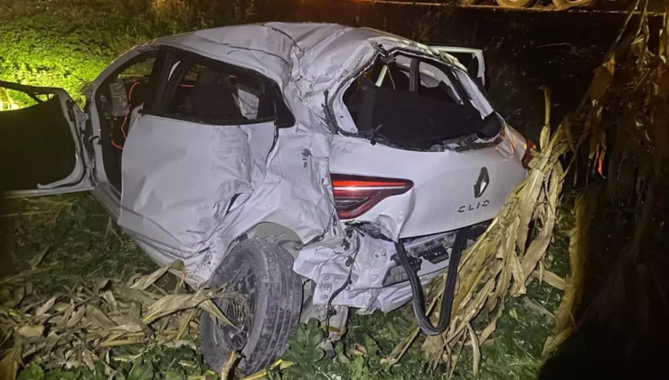 Bilecik'te 2 çekiciye çarpan otomobildeki 2 kişi yaralandı