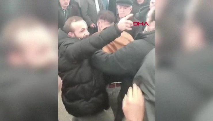 Bursa Büyükşehir Belediye Başkanı Mustafa Bozbey’e yumruklu saldırı