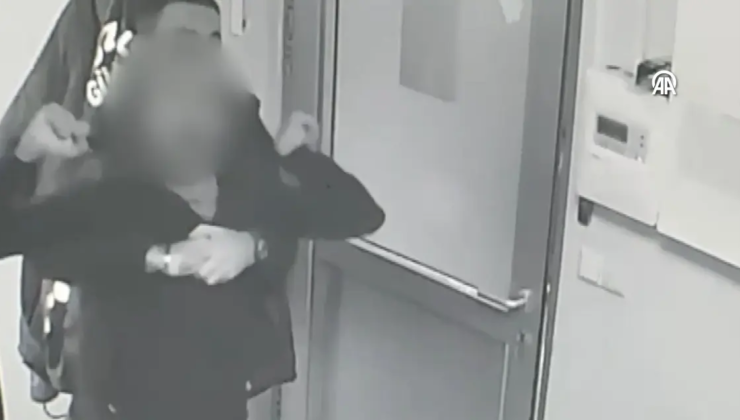 Boğulmak üzereydi! Arkadaşını Heimlich manevrasıyla kurtardı