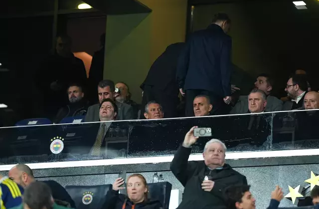 ''Uğurlu geleceğim'' demişti! Özgür Özel'in skor tahmini maç sonunda gündem oldu