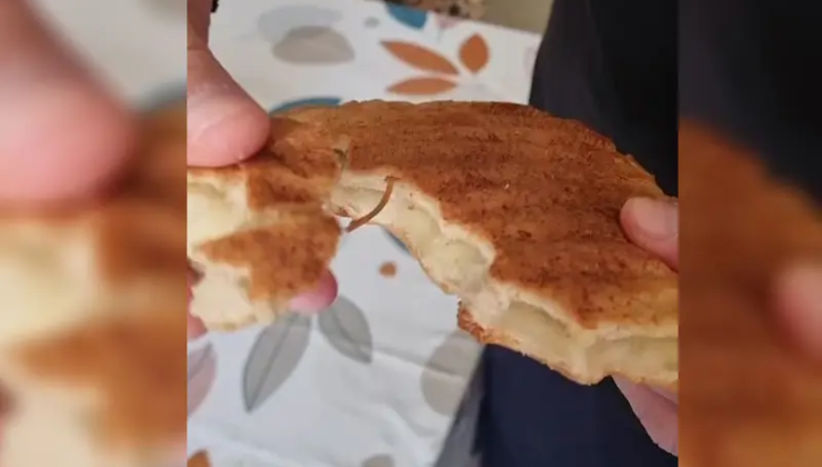 Mide bulandıran görüntü. Ekmekten paket lastiği çıktı