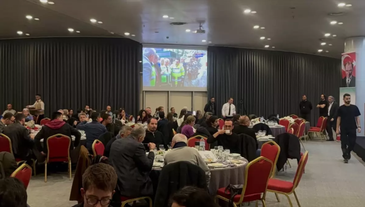 Bursa Gönüllüleri Platformu iftar programı düzenledi
