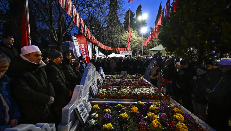 Necmettin Erbakan mezarı başında anıldı