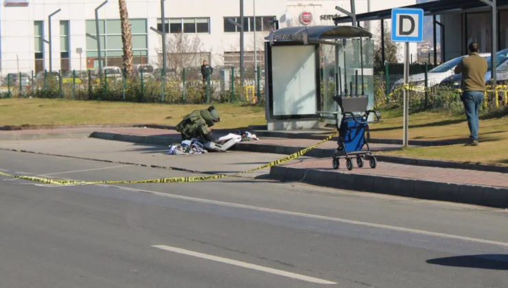 AVM önündeki durakta bomba paniği