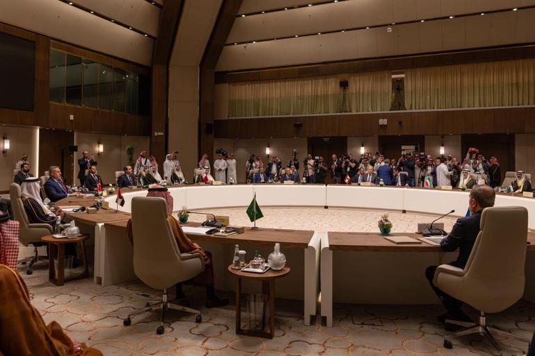 12 ülkeden İran misillemesi açıklaması: 51. maddeye göre her devletin kendini savunma hakkı var