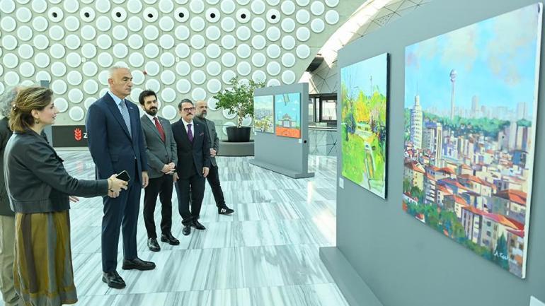 Kültür ve Turizm Bakanı Ersoy Başkent Ankara sergisini ziyaret etti