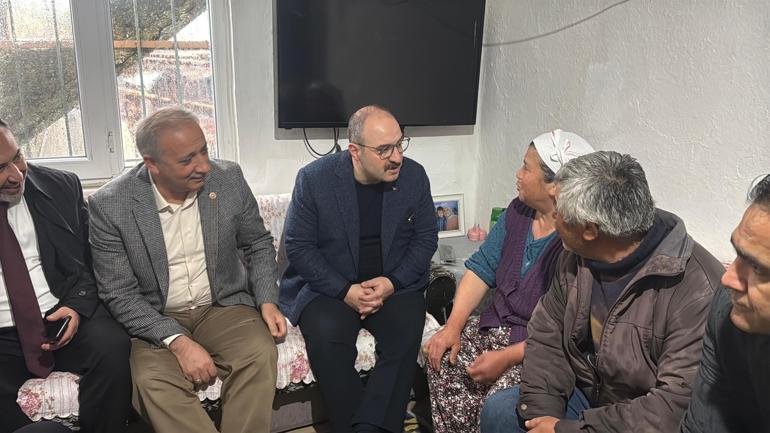 Mustafa Varank, Muğladaki zeytin ağaçlarının taşınma sürecini yerinde inceledi: Ekolojik dengeyi sonuna kadar koruyacağız