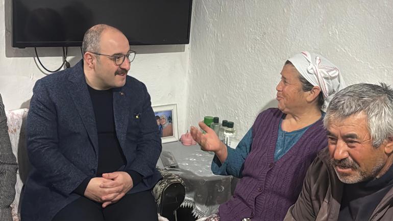 Mustafa Varank, Muğladaki zeytin ağaçlarının taşınma sürecini yerinde inceledi: Ekolojik dengeyi sonuna kadar koruyacağız
