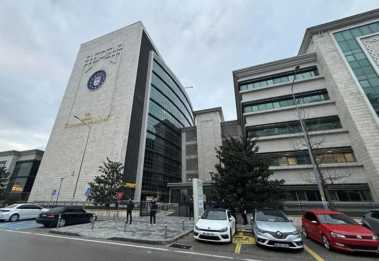 SON DAKİKA... Bursa Büyükşehir Belediye Başkanı Mustafa Bozbey gözaltına alındı