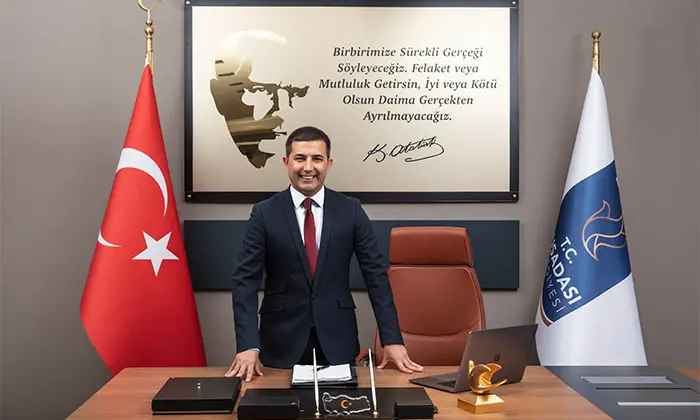 Kuşadası Belediyesi’ne operasyon: Başkan Ömer Günel ve beş kişi gözaltında