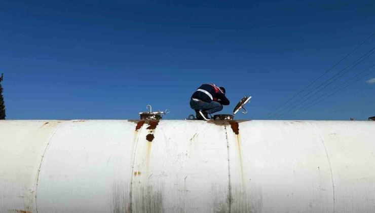 Şırnak'ta jandarmadan kaçakçılık operasyonu: 34,5 milyon liralık kaçak malzeme ele geçirildi