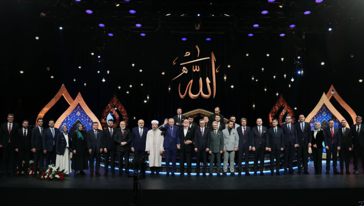 Cumhurbaşkanı Erdoğan: Bir asır önce yazılan kanlı senaryolara izin veremeyiz