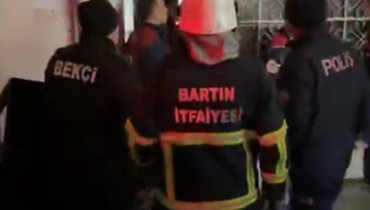 Bartın'da apartman yangınında 2 kişi dumandan etkilendi