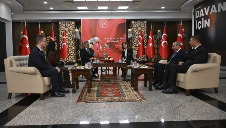 MHP Genel Merkezi'nde siyasi partiler arası bayramlaşma