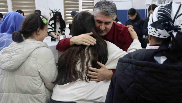 Erzurum'da bayram sevinci: Çocuk evlerinde anlamlı buluşma