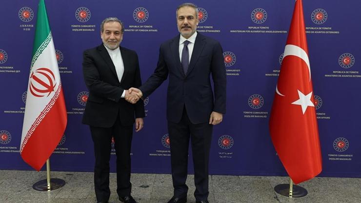 SON DAKİKA | Dışişleri Bakanı Hakan Fidan İranlı mevkidaşı Arakçi ile görüştü