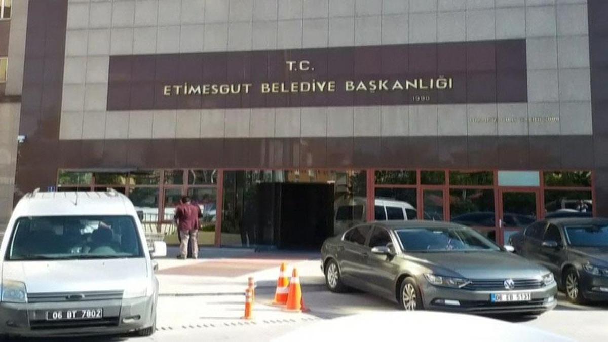 Son dakika: Etimesgut Belediyesi’ne zimmet soruşturması: 4 gözaltı