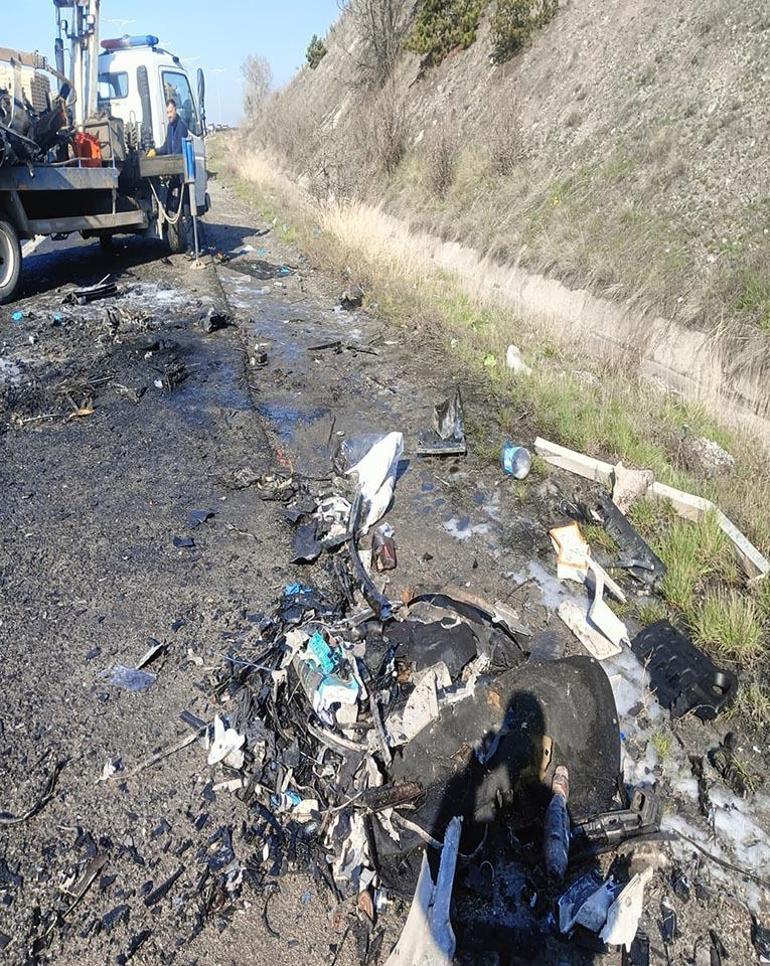 SON DAKİKA... Ankarada feci kaza: 5 kişi hayatını kaybetti