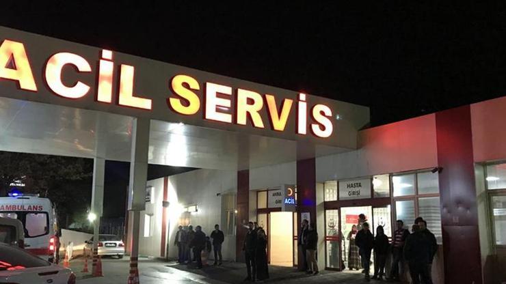 Kavga ihbarına gitmişlerdi! 17 yaşındaki çocuk polisleri bıçakladı