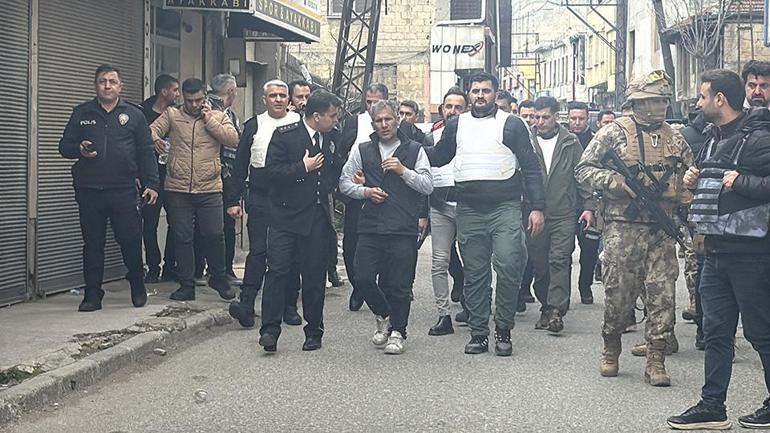 Gaziantepte 5 kişiyi rehin alan firari hükümlüye operasyon kamerada