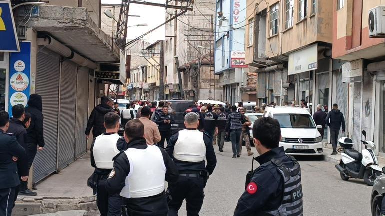 Gaziantepte nefes kesen operasyon: Özel harekat polisleri devreye girdi Önüne geleni rehin aldı