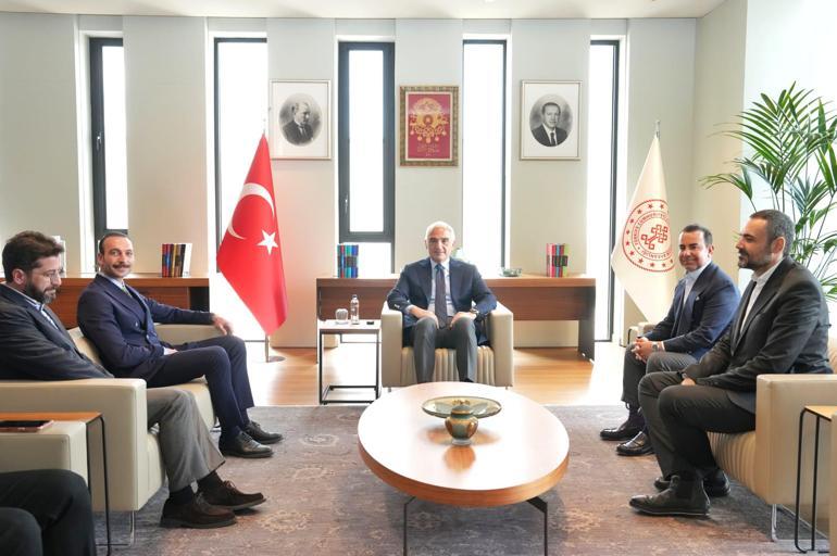 İsrailli Bakana fotoğraflı Kadir Baba cevabı: Filistin halkının onurunu savunmaya devam edeceğiz