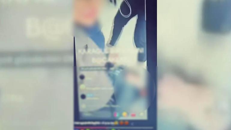 TikTok fenomeni sokakta karşılaştığı kadını canlı yayında bıçakladı, hediye yağdı