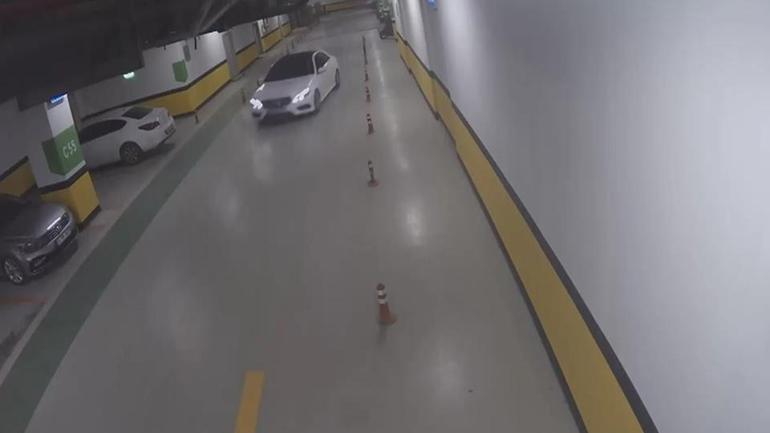 AVM otoparkında drift yaptılar, 700 bin lira cezaya çarptırıldılar