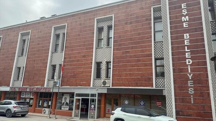 SON DAKİKA... Eşme Belediye Başkanı Yılmaz Tozan görevinden uzaklaştırıldı