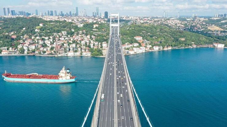 İstanbul Boğazı yarın deniz trafiğine kapatılacak