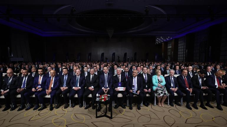 HEDEF YENİ ENERJİ MİMARİSİ | Bakan Bayraktar detayları açıkladı: Daha dirençli, daha esnek bir piyasa hedefliyoruz