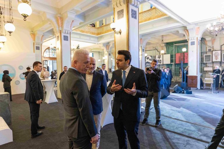 KÜME, Karaköy Palas’ta Mümkün temasıyla ArtıKÜME 2025 ve ODAK sergilerini tanıttı