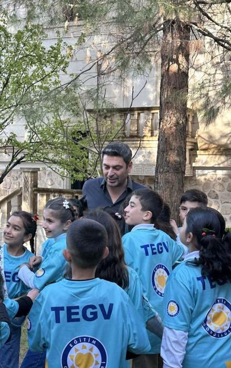 Ozan Akbaba, TEGV Çocuklarını Uzak Şehir Setinde Ağırladı