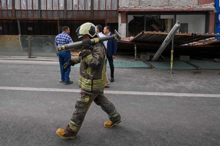 SON DAKİKA... Ankarada yıkım çalışmasında platform devrildi