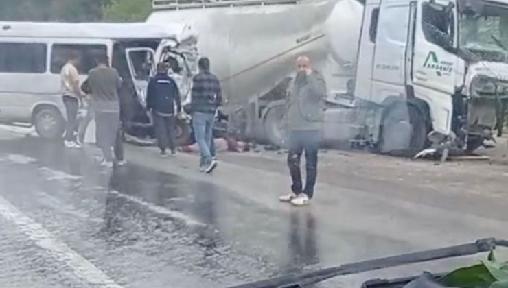 Isparta-Antalya karayolunda feci kaza: 7 ölü