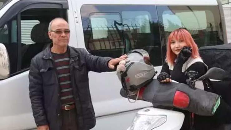 Kırmızı ışıkta duygulandıran karşılaşma: Ne olur kayıtta olayım!