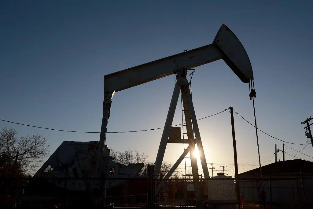 Körfez petrol üretimini onarmaya çalışıyor