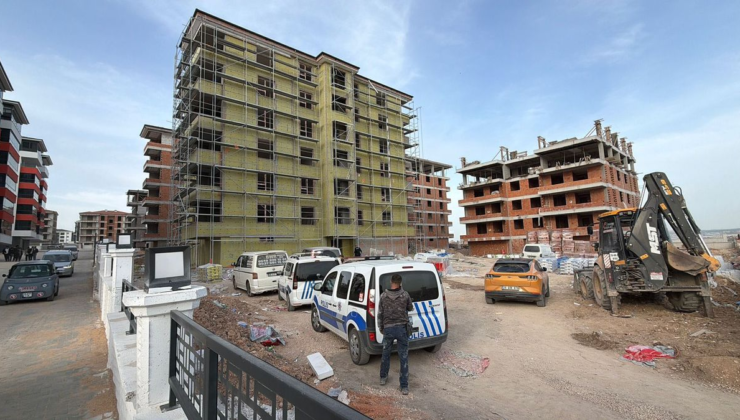 Eskişehir'de inşaattan düşen işçi öldü