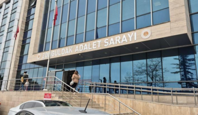 Okuluna saldırı yapacağına yönelik mesaj atan lise öğrencisi adliyede