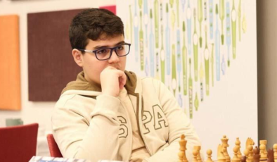 Yağız Kaan Erdoğmuş'tan tarihi başarı: "En genç büyükusta" ünvanını elde etti