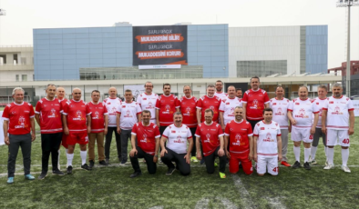 İzmir'de TÜGVA GençLig Liseler Arası Futbol Turnuvası başladı