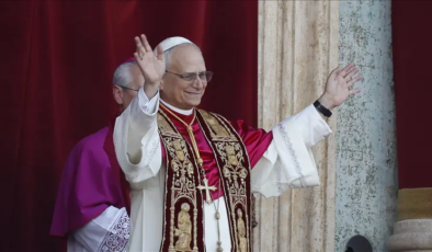 Papa’nın kardeşine bomba tehdidi