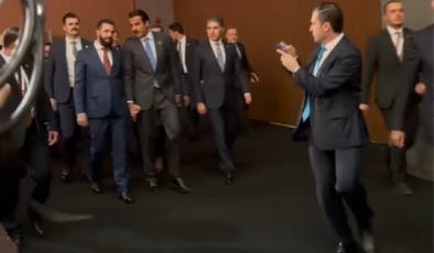 ADF 2026’da unutulmaz kareler: Katar Emiri ve Suriye lideri el ele