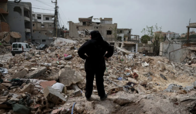 Ateşkesle birlikte evlerine dönen Lübnanlılar yıkımla karşılaştı