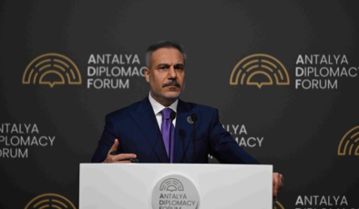 Diplomasinin kalbi Antalya'da attı! Dışişleri Bakanı Hakan Fidan'dan açıklamalar