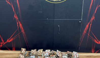 İzmir'deki ev yangınında uyuşturucu madde ele geçirildi; 10 gözaltı